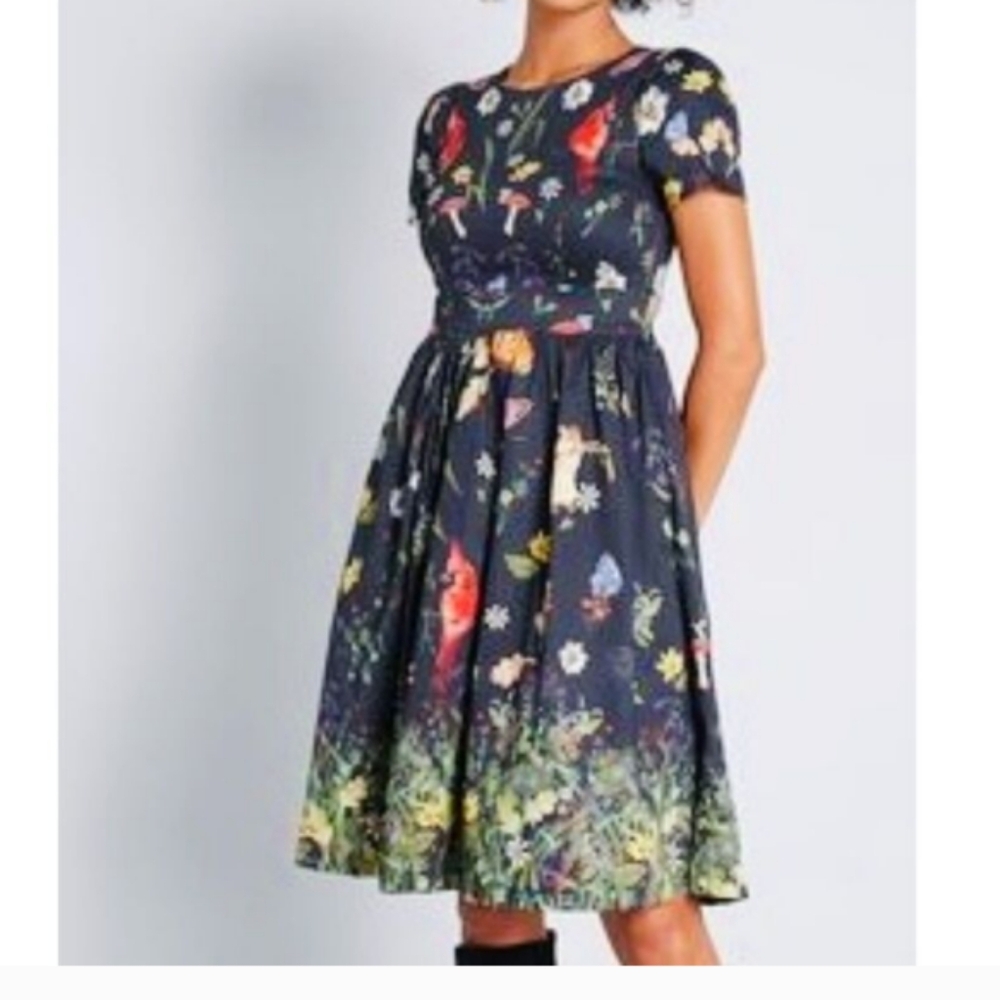 Modcloth Forest Themed Pleated Fit and Flare Midi Garen PARTY Dress Large